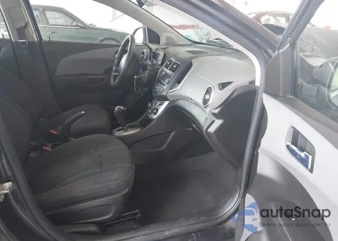 2014 Chevrolet Sonic Lt z USA, uszkodzony, nr VIN 1G1JC5SH7E4132502